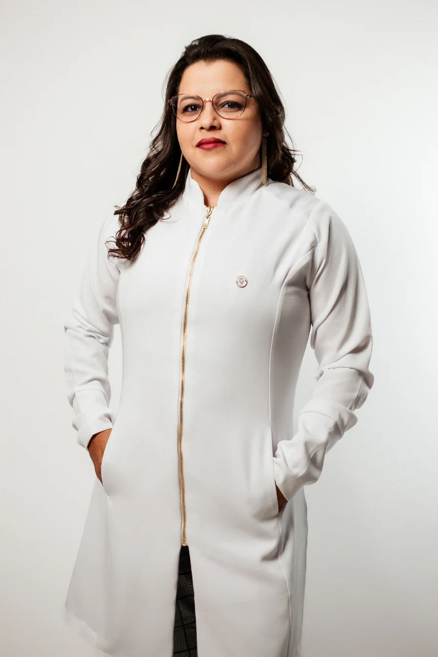 Lidyane Alves Oliveira, CEO da MinasLab, em retrato com jaleco