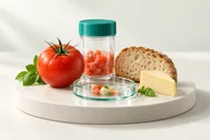 Ilustração 3D de alimentos, recipiente de amostra e placa de laboratório